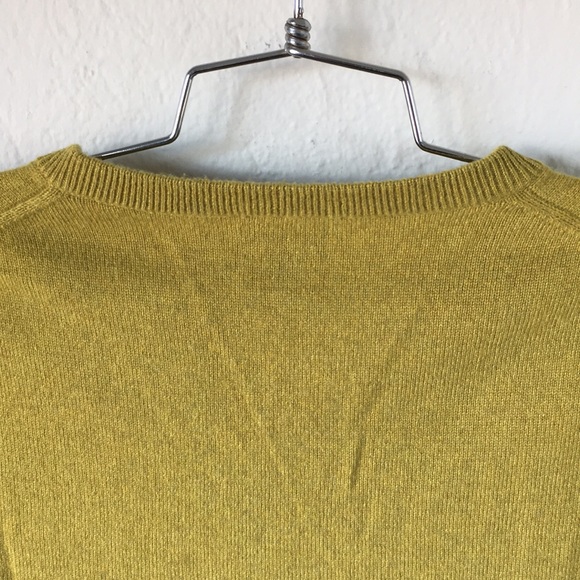 J. Crew 100% Italian Cashmere V Neck Sweater Lime - Picture 8 of 8